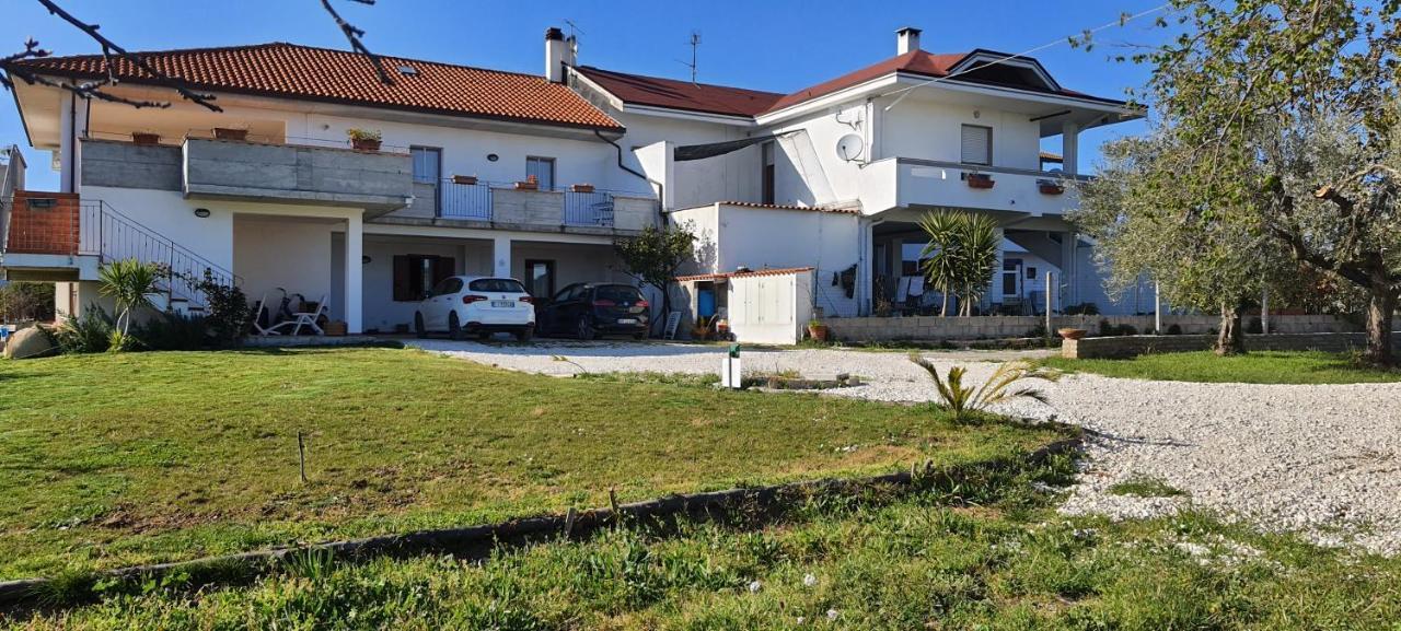 Casa Vacanze Cerreto 3 Miglianico Экстерьер фото